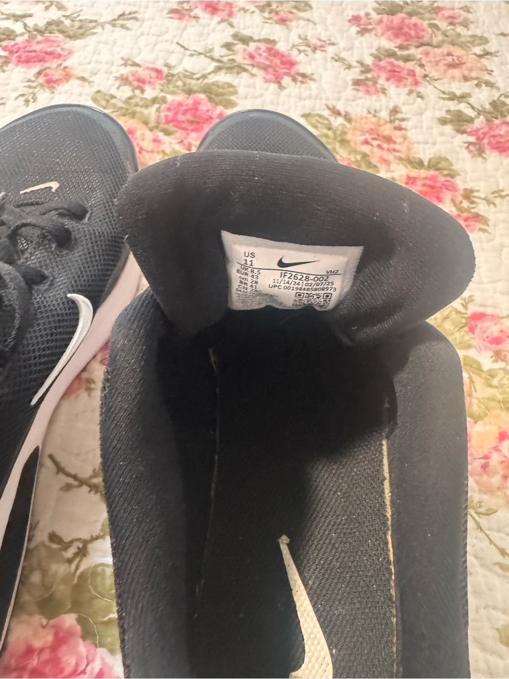Nike Women’s Black and White Mesh Running Sneakers
